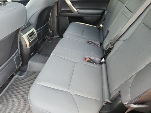 Used 2021 Lexus GX 460 Premium w/ Premium Package AWD/4WD image 17