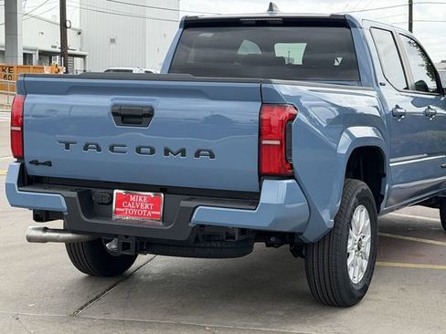 Used 2026 Toyota Tacoma SR5 image 7