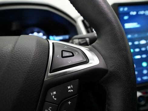 Used 2022 Ford Edge SEL w/ Convenience Package image 19