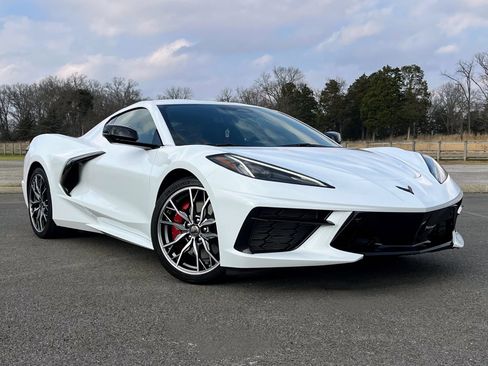 Used 2025 Chevrolet Corvette Stingray Premium Cpe w/ Z51 Performance Package image 1