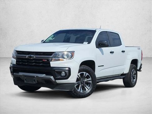 Certified 2022 Chevrolet Colorado Z71 w/ Safety Package AWD/4WD image 4