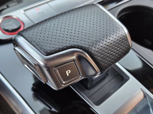 Used 2021 Audi RS Q8 w/ Towing Package AWD/4WD image 25