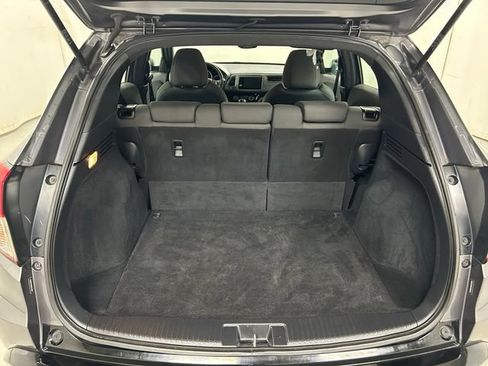 Used 2019 Honda HR-V Sport image 11