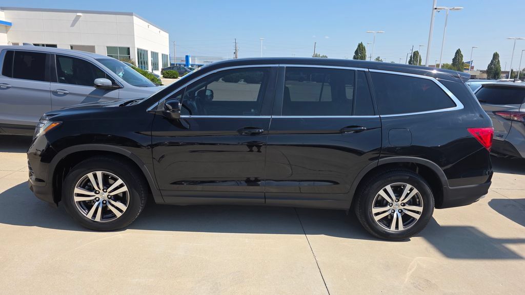 Used 2017 Honda Pilot EX-L image 2