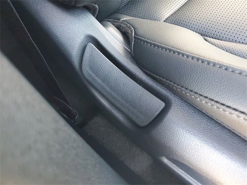 New 2026 Kia Sportage EX w/ EX Panorama Roof Package image 9