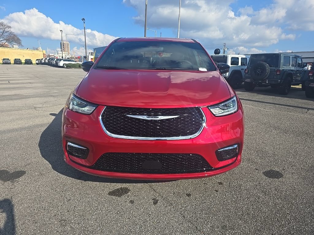 New 2026 Chrysler Pacifica Select FWD image 8