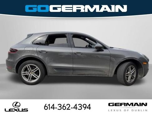 Used 2018 Porsche Macan AWD/4WD image 10