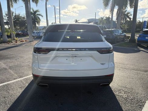 Used 2022 Porsche Cayenne image 7