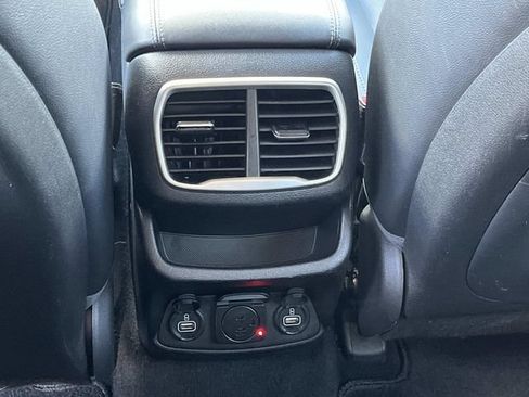 Used 2019 Hyundai Santa Fe FWD image 18