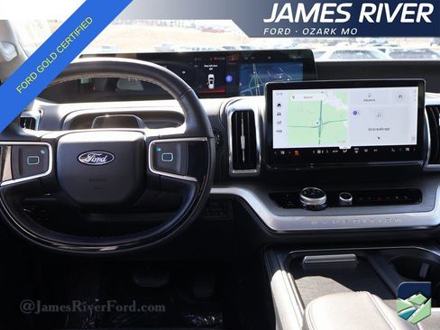 Certified 2025 Ford Expedition Max Platinum image 20