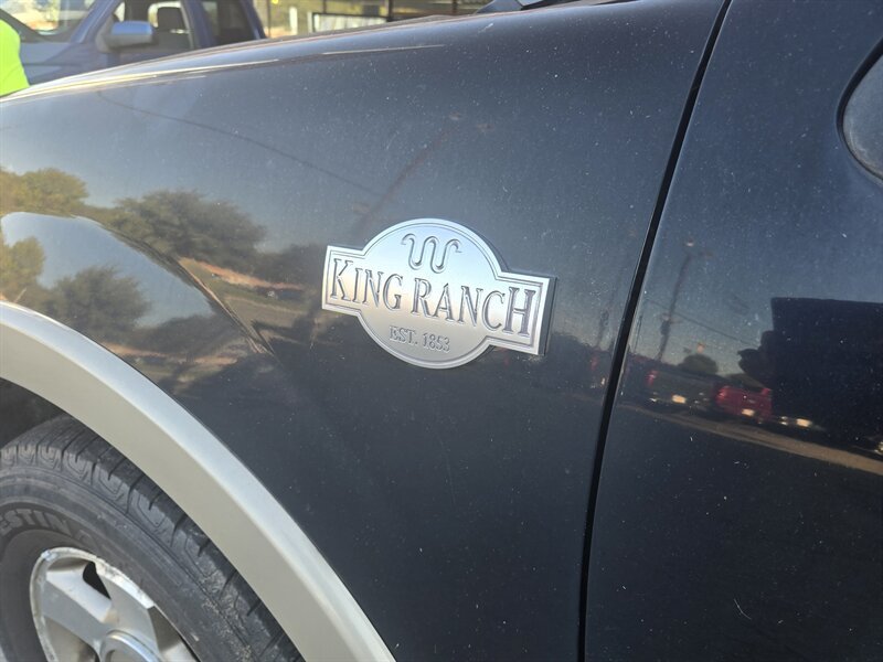 Used 2006 Ford Expedition King Ranch AWD/4WD image 30
