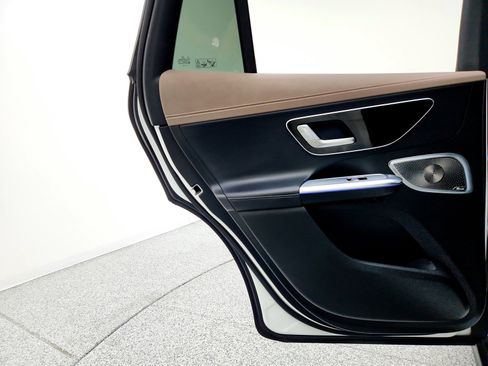 Used 2023 Mercedes-Benz EQE 350+ 4MATIC SUV image 25