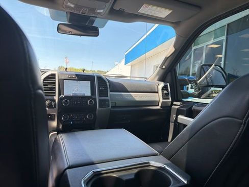 Used 2021 Ford F250 Lariat image 19