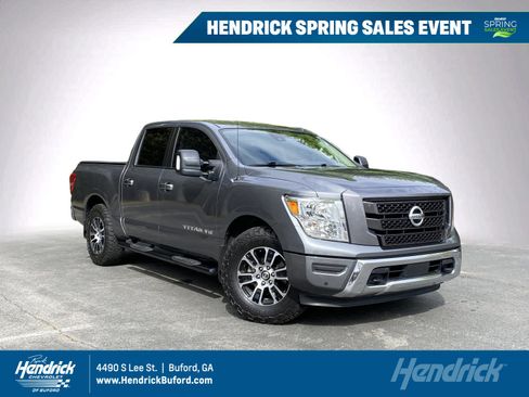 Used 2020 Nissan Titan SV w/ SV Convenience Package image 1