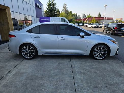 Used 2021 Toyota Corolla SE FWD image 4