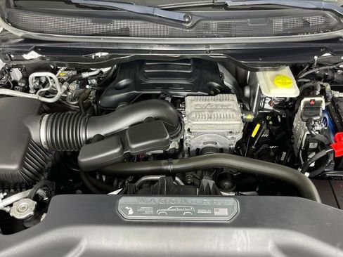 Used 2022 Jeep Wagoneer Series I AWD/4WD image 10
