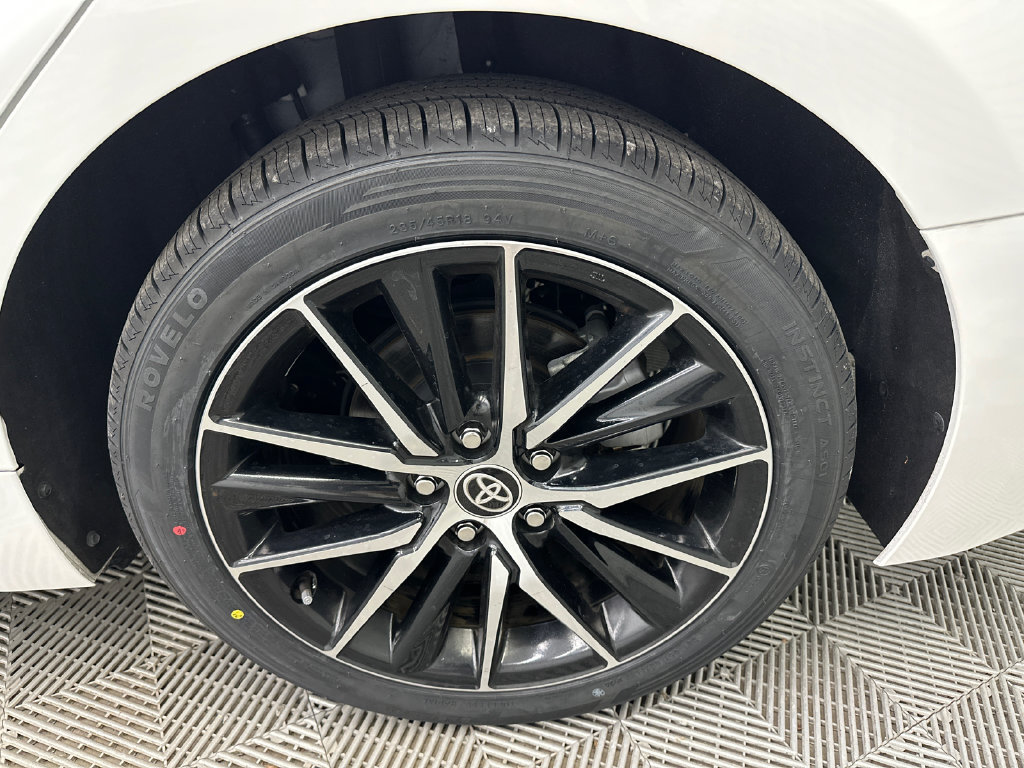 Used 2024 Toyota Camry SE FWD image 19