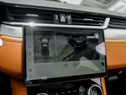 Used 2026 Jaguar F-PACE R-Dynamic S AWD/4WD image 27