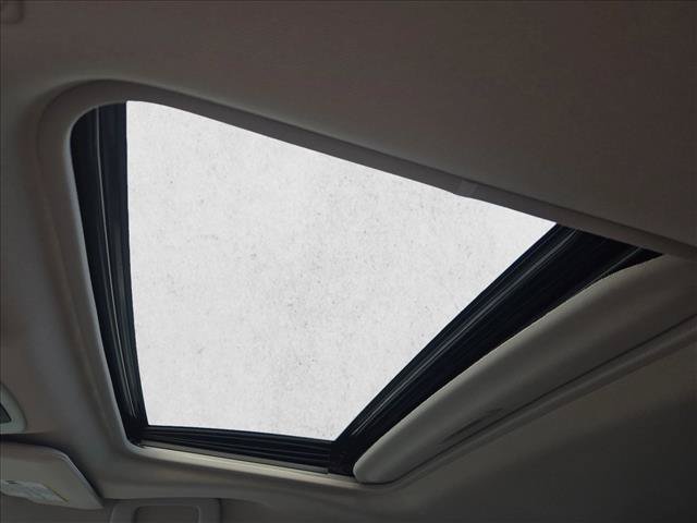 Used 2024 Toyota Sienna XLE FWD image 15