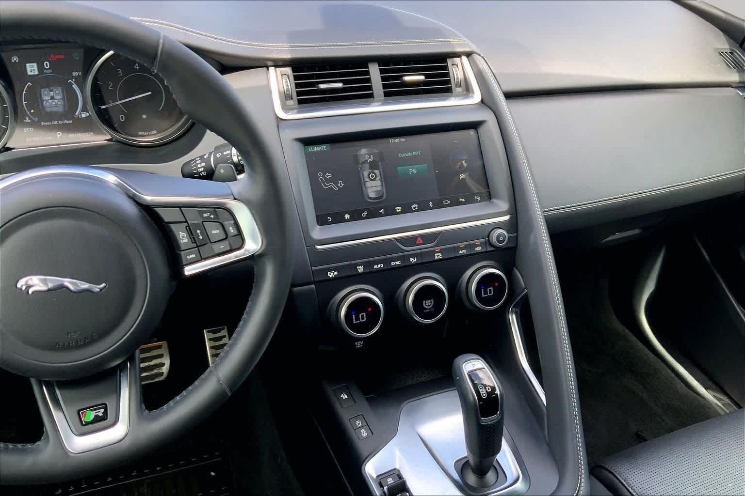 Used 2018 Jaguar E-PACE R-Dynamic SE AWD/4WD image 6
