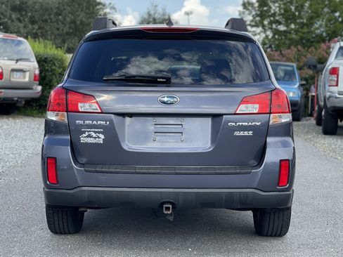 Used 2014 Subaru Outback 2.5i Limited AWD/4WD image 4