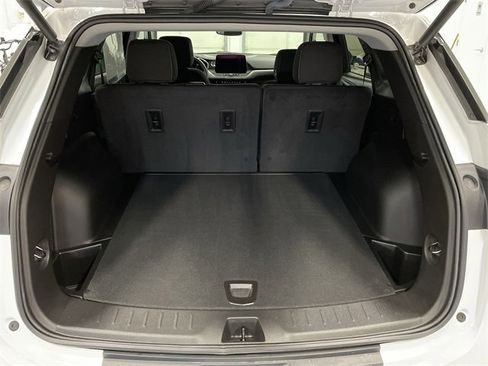 Certified 2023 Chevrolet Blazer LT w/ Convenience Package image 15