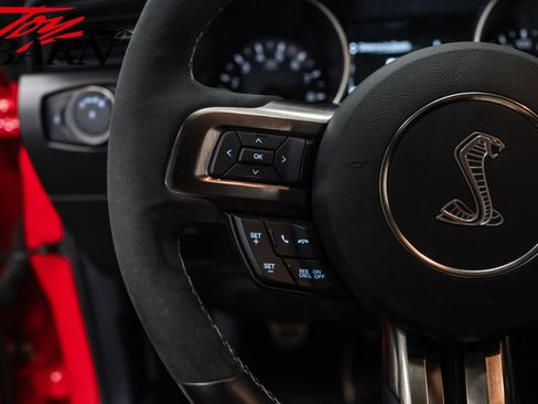 Used 2016 Ford Mustang Shelby GT350 w/ Track Package image 31