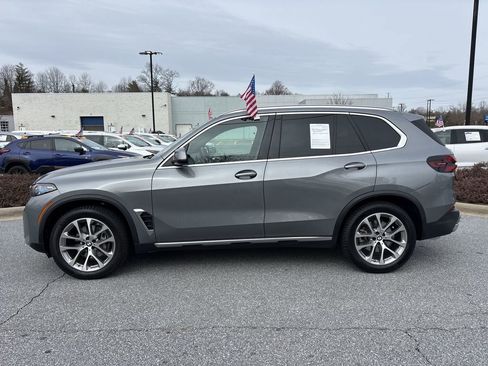 Used 2024 BMW X5 xDrive40i w/ Premium Package AWD/4WD image 6