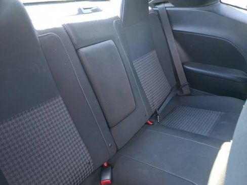 Used 2019 Dodge Challenger R/T RWD image 13