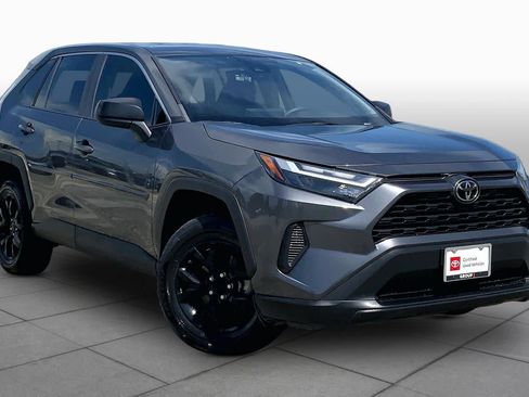Used 2023 Toyota RAV4 LE FWD image 3