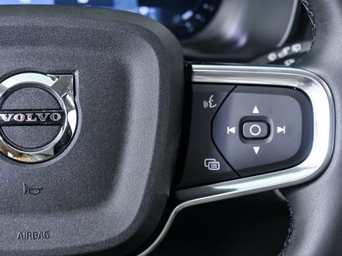 New 2026 Volvo XC40 B5 Core AWD/4WD image 10
