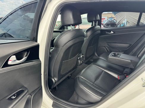 Used 2020 Kia Stinger GT-Line image 24