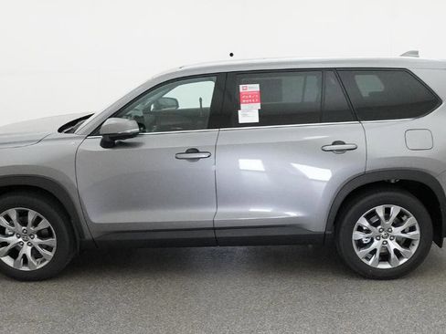 New 2026 Toyota Grand Highlander Limited image 75