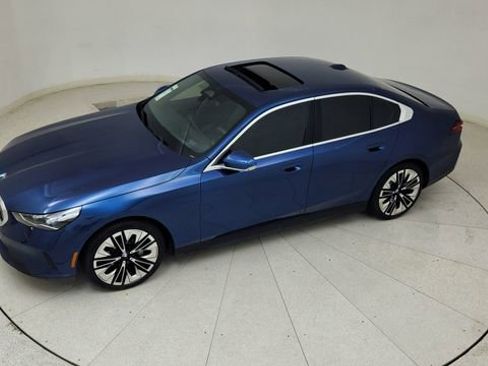 Used 2026 BMW 530i xDrive image 77