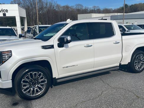 Used 2024 GMC Sierra 1500 Denali Ultimate AWD/4WD image 2
