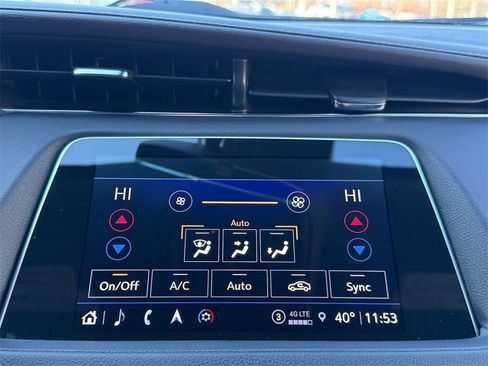 Used 2022 Cadillac XT4 Luxury w/ Cold Weather Package image 17