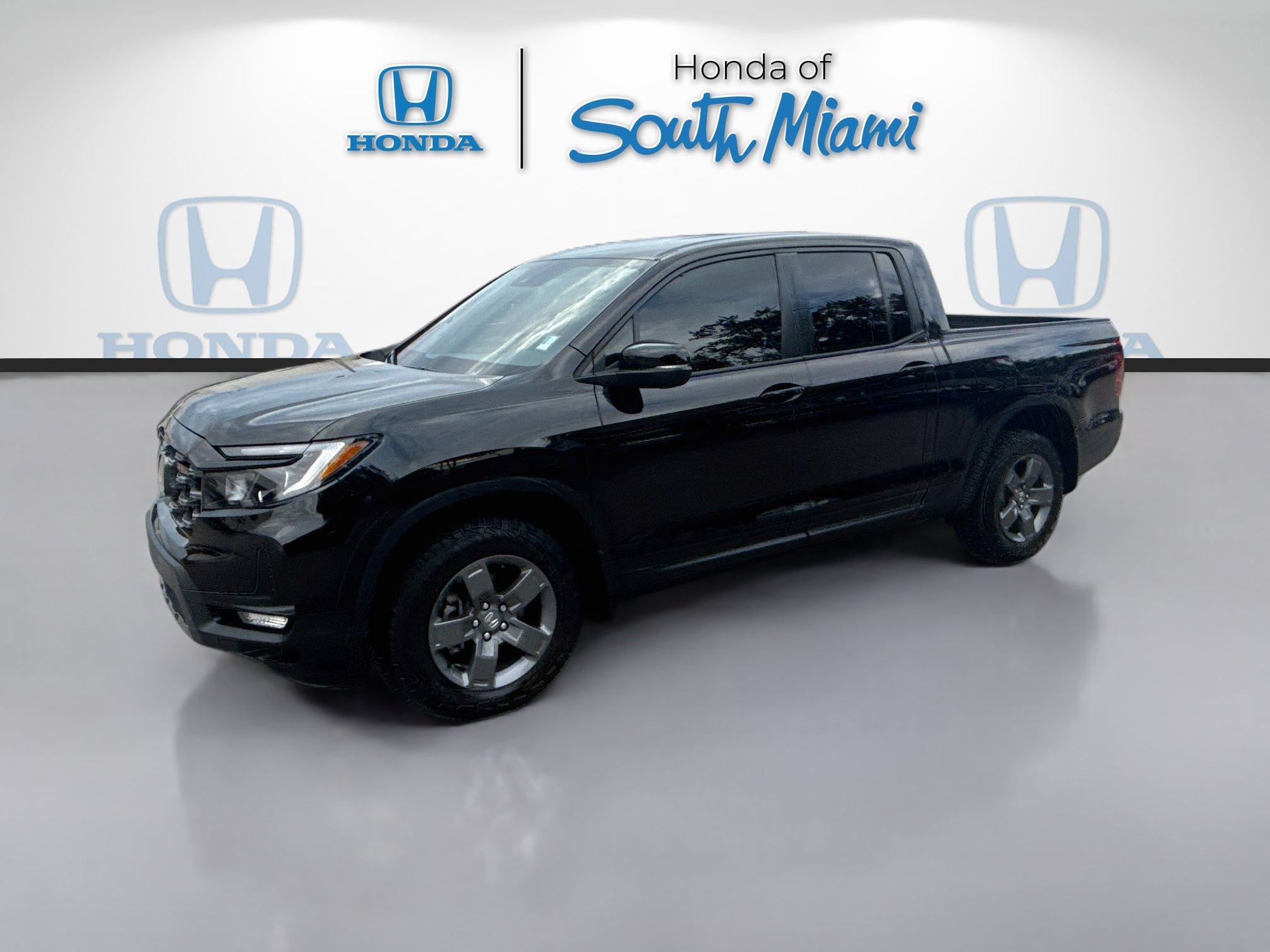 Certified 2025 Honda Ridgeline TrailSport image 3