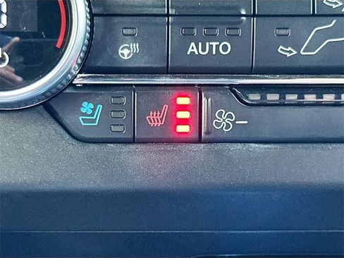 Used 2021 Ford Expedition King Ranch image 21