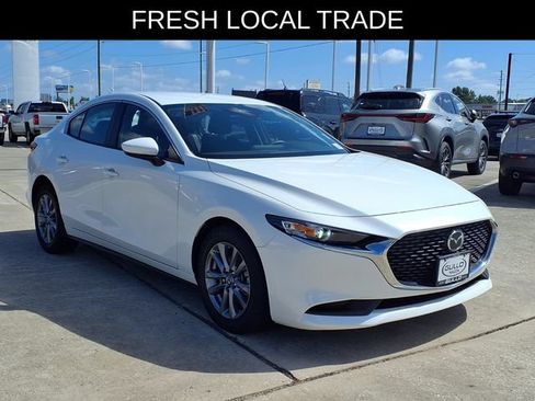 Used 2025 MAZDA MAZDA3 s FWD image 3