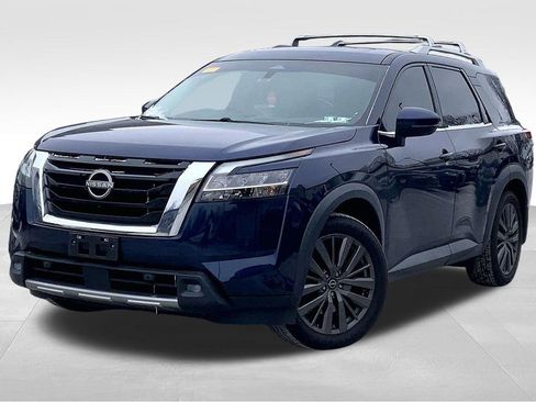 Used 2022 Nissan Pathfinder SL w/ SL Premium Package image 2