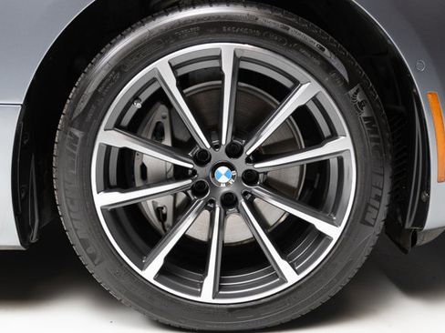 Used 2019 BMW 640i Gran Turismo xDrive image 39