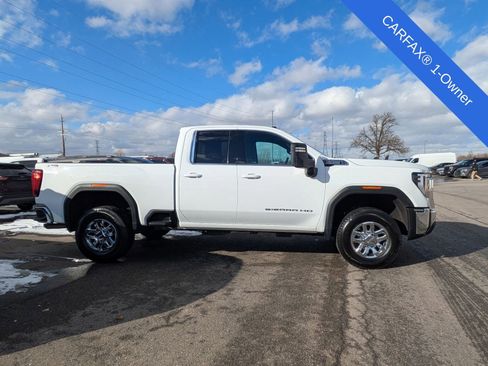 Used 2024 GMC Sierra 2500 SLE w/ SLE Value Package; image 3