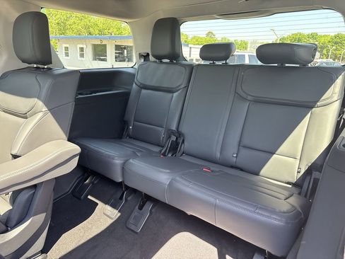 New 2026 Ford Expedition Active AWD/4WD image 27