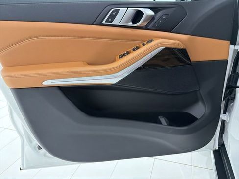 Used 2023 BMW X5 xDrive40i w/ Premium Package image 10