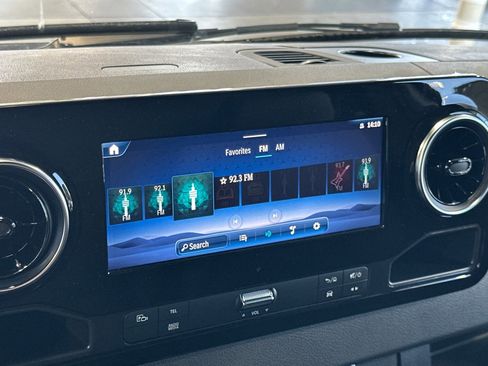 New 2024 Mercedes-Benz eSprinter 170 Cargo image 17