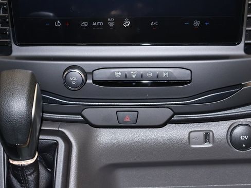 New 2026 Ford Transit 250 148 Medium Roof image 25