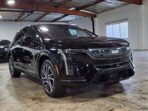 New 2026 Cadillac Optiq Sport 1 image 3