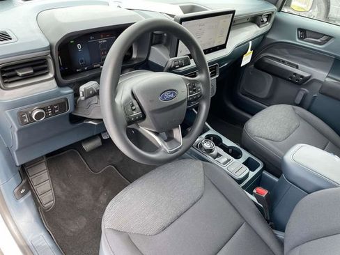 New 2025 Ford Maverick XL image 10