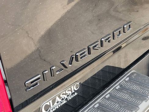 Used 2024 Chevrolet Silverado 2500 Custom w/ Custom Value Package AWD/4WD image 9