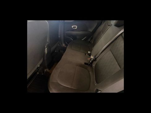 Used 2019 Kia Soul FWD image 17